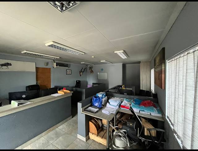 600M² WAREHOUSE FOR SALE IN DAGGAFONTEIN